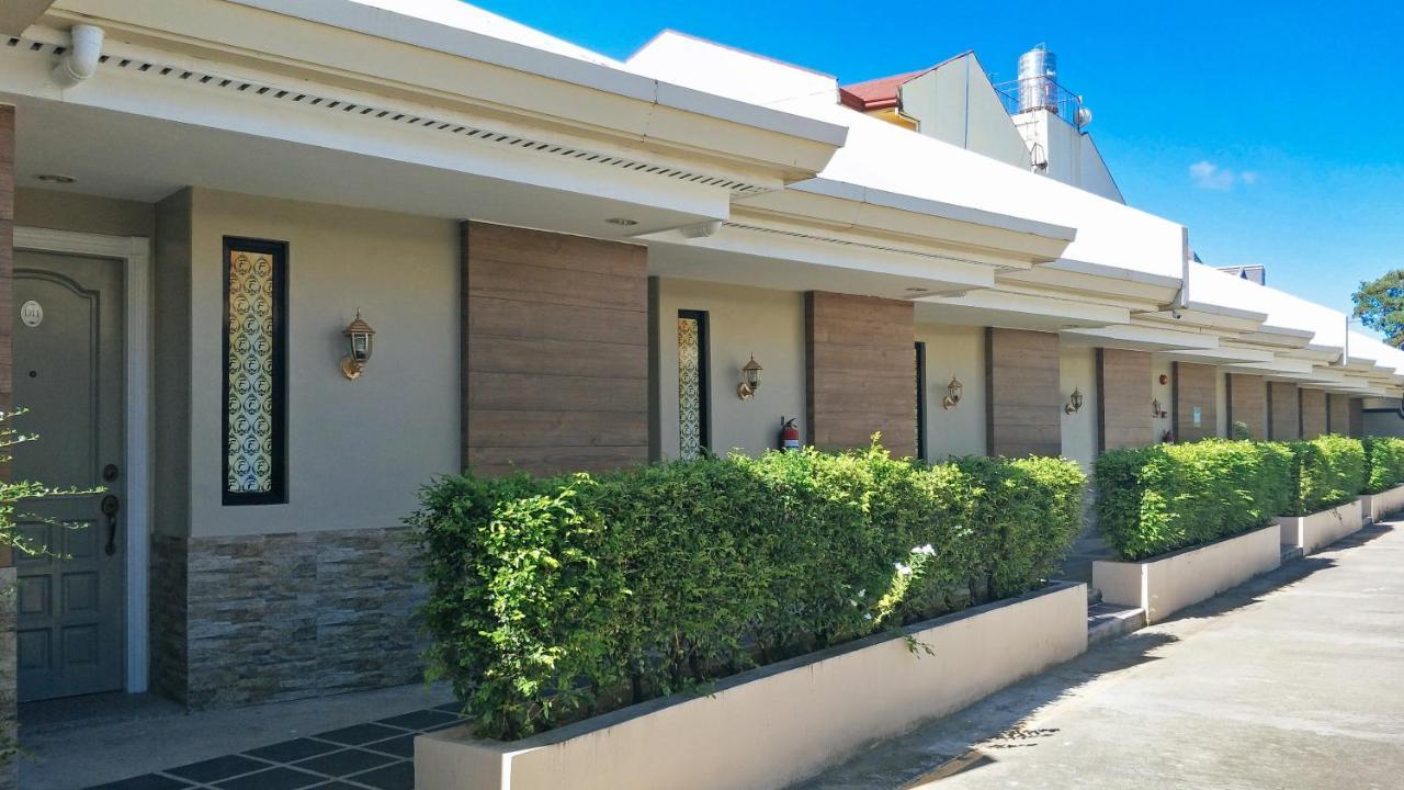 Hotel RedDoorz Premium @ Wireless Mandaue Cebu Exterior foto